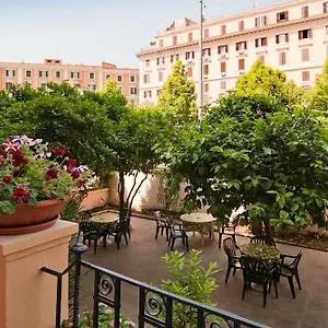 Palma Residences In Guest house