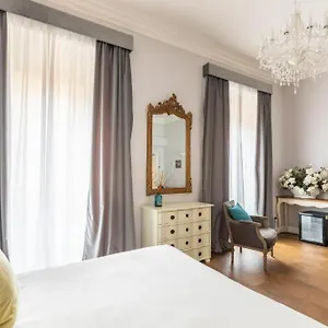 2* Πανσιόν Spagna Art & - Ca Domus Collection