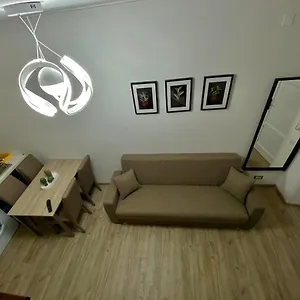 2* Πανσιόν The Place In