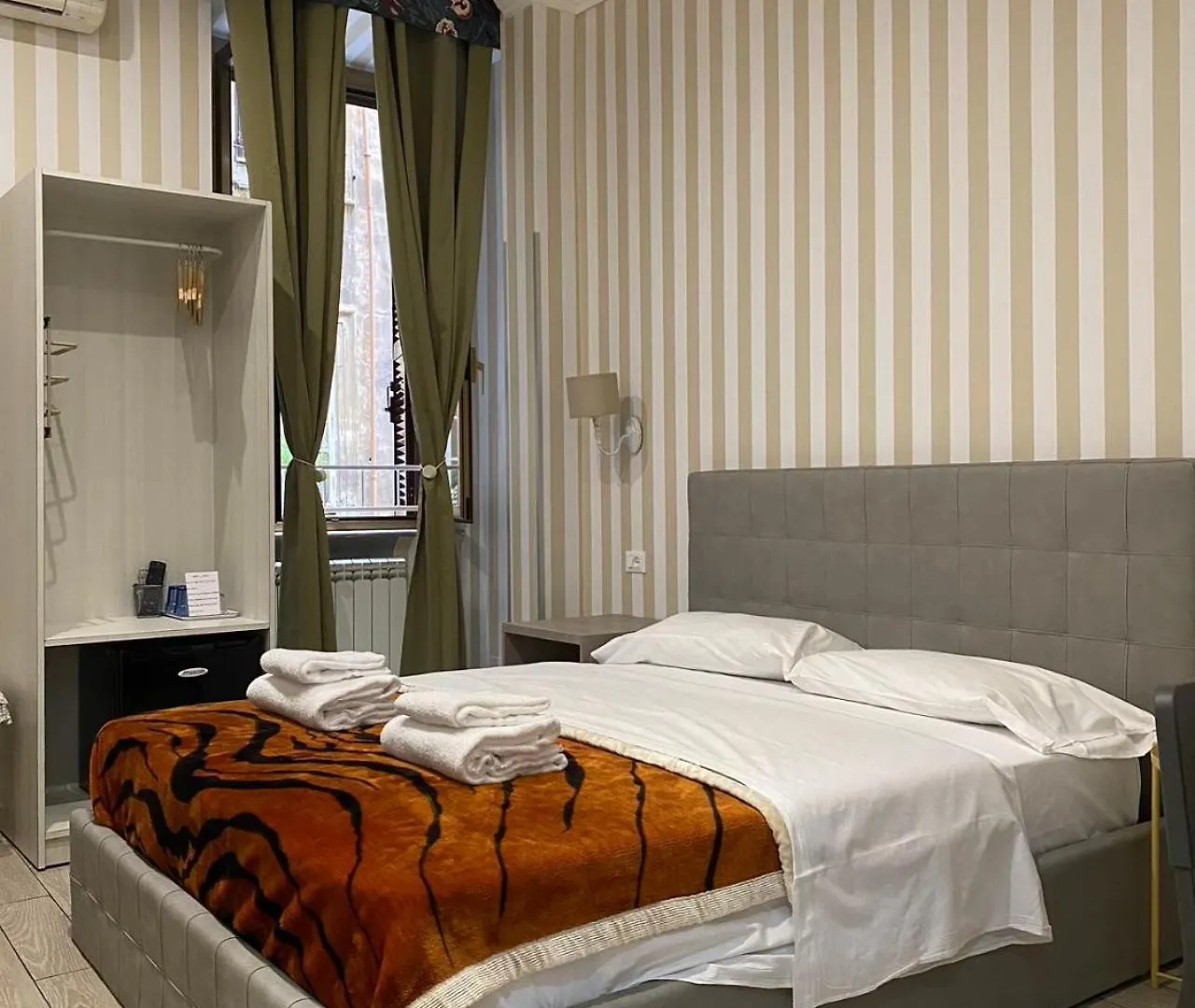 Rome Orange Inn Guest house